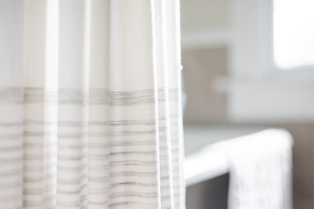 shower curtain